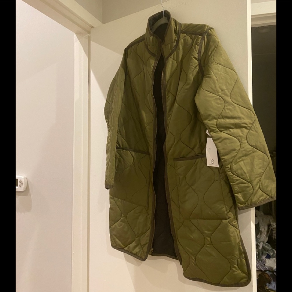 Reversible quilted green and black jacket
